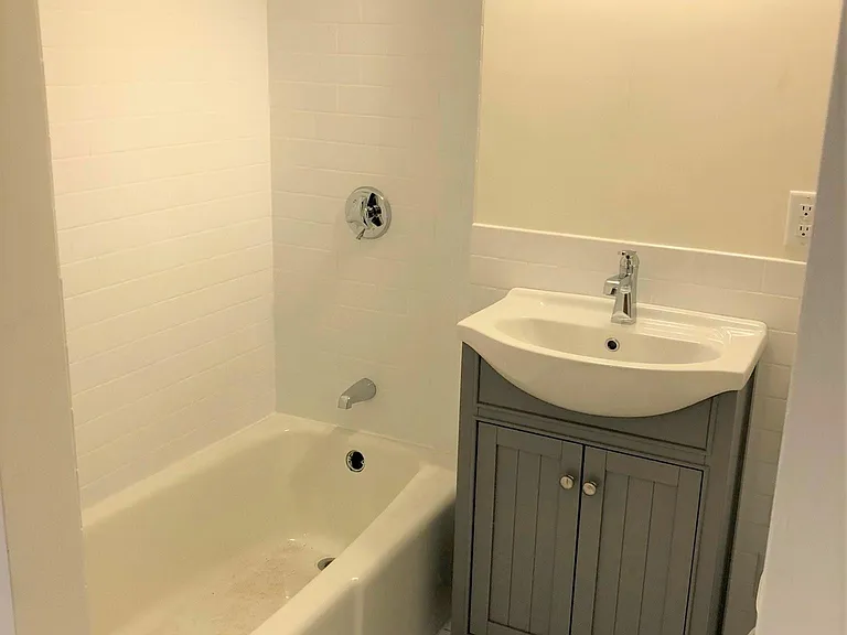 872 Massachusetts Ave #811 — Photo 17