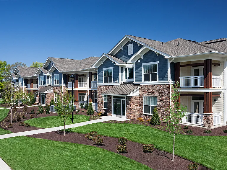 Kings Quarters Luxury 1 & 2 Bedroom Homes