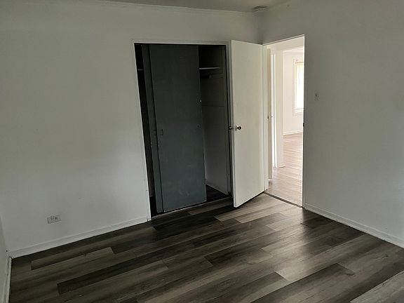 4th image of 335 Manitowac St