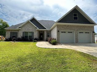 1077 Hill Top Rd, Newton, AL 36352