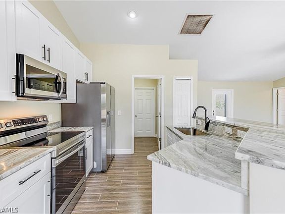 4th image of 3507 SW 12th Ave