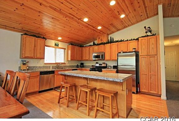 5th image of 1481 Gertrude Way