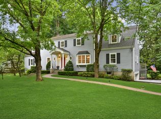 3 Salem Dr, Scarsdale, NY 10583