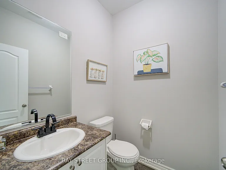 48 Roy Grove Way — Photo 13
