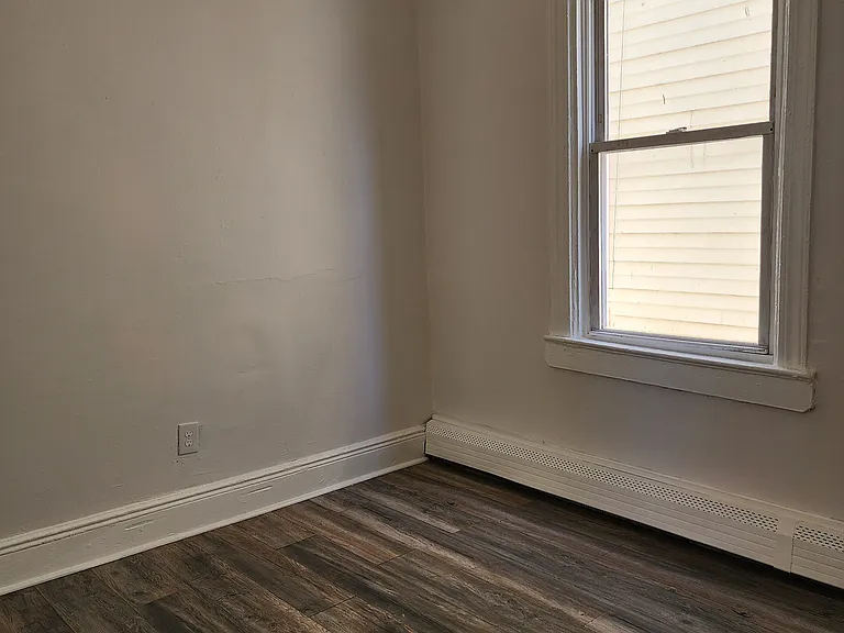 91 Woodlawn Ave #1 — Photo 7