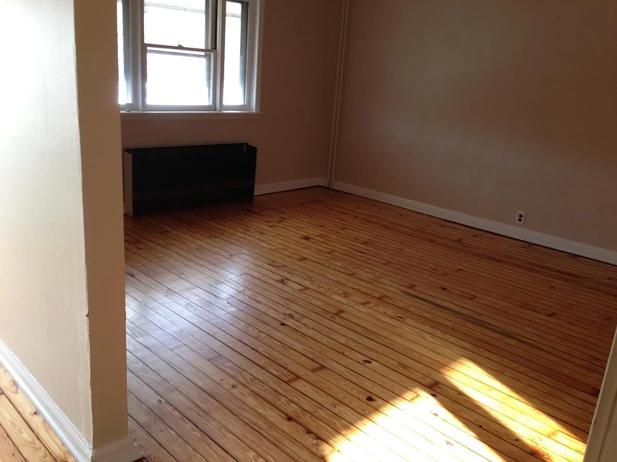 5 bed, 2036 sqft, $3,250 — Photo 3