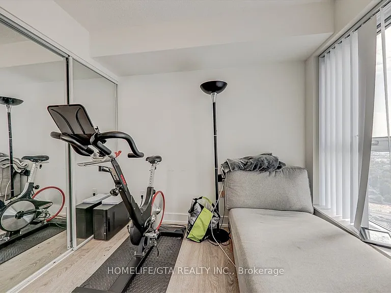 7 Mabelle Ave #2302 — Photo 9