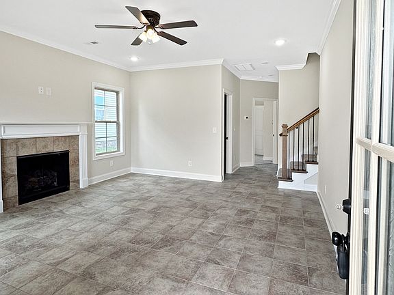 4th image of 1101 Henry Place Blvd