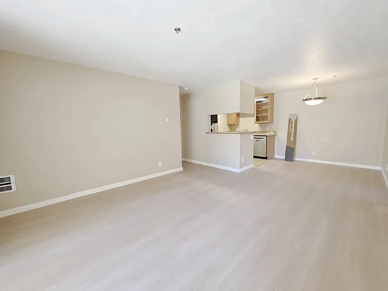 880 E Fremont Ave #301 — Photo 4