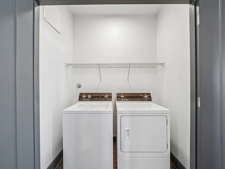 St. Thomas Flats — Photo 7