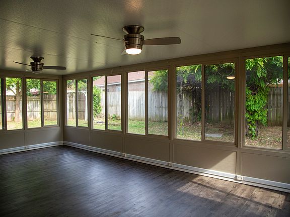 4th image of 3006 Levi Ln