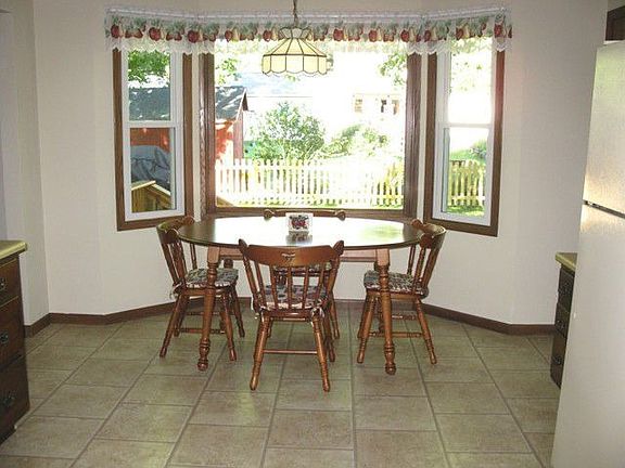 Bow WIndow