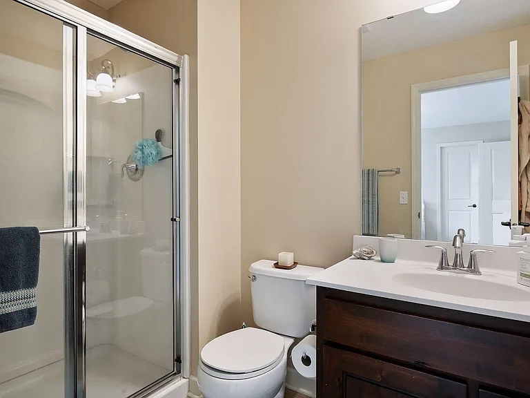 Bedroom 3 ensuite