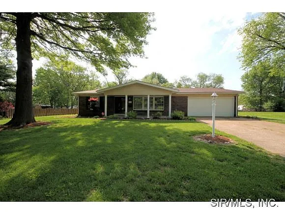 2118 Muren Blvd photo 1