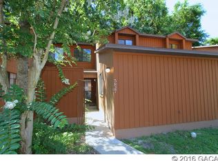 5827 SW 9th Pl, Gainesville, FL 32607