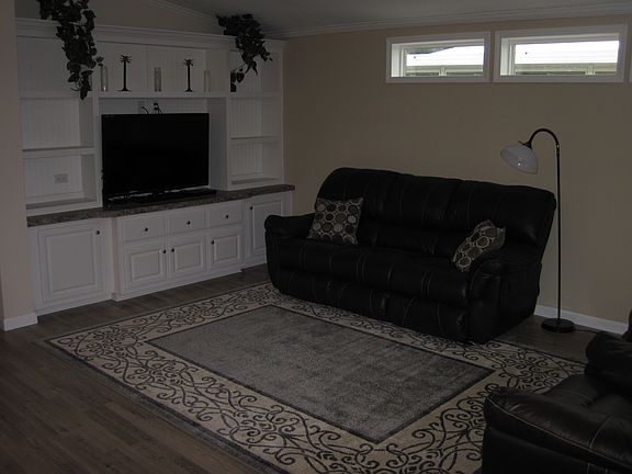 4th image of 234 Bainbridge Dr