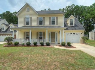 2729 Black Cherry Dr, Charlotte, NC 28262