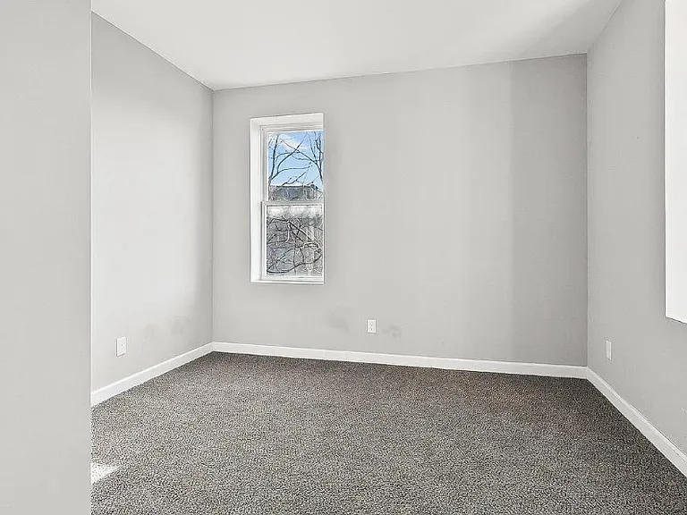 2301 Whittier Ave #1 — Photo 23