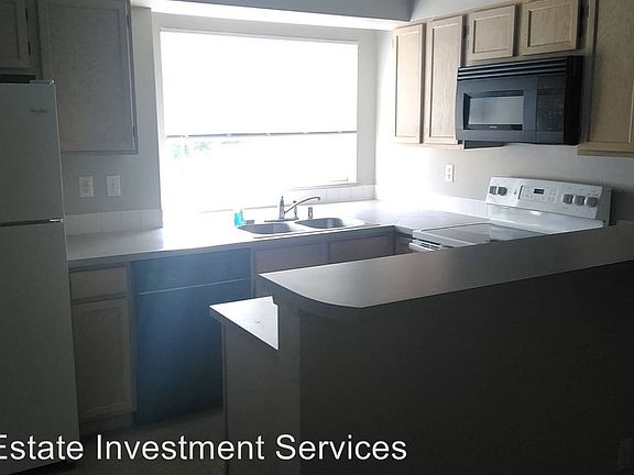 3rd image of 5911 93rd St SW APT 203