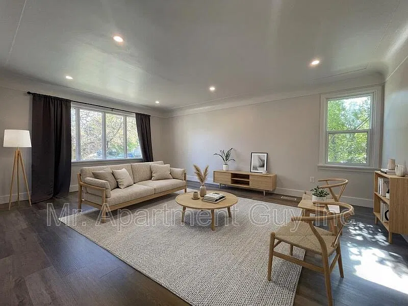 3 bed, 1.0 bath, $2,395 — Photo 2