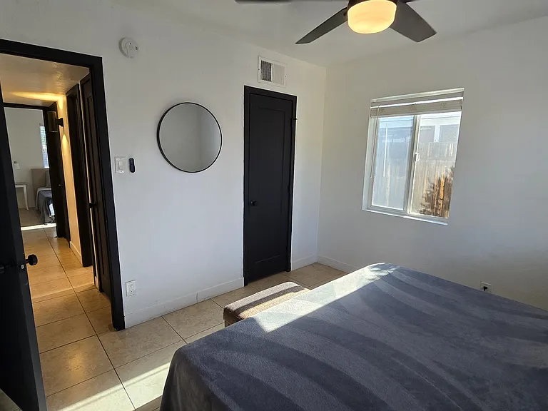 1920 W Mulberry Dr — Photo 12