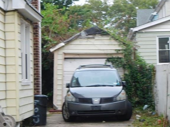4th image of 10813 220th St