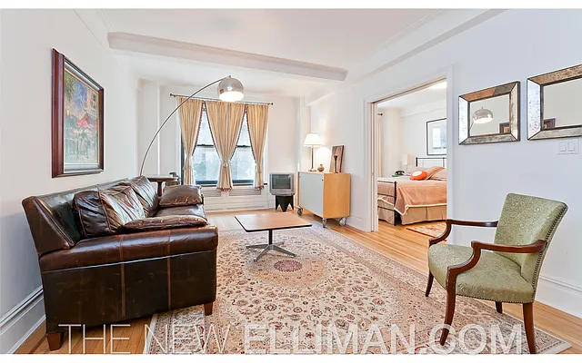 Rented by Douglas Elliman | media 18