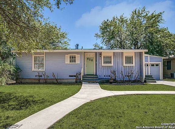 2nd image of 310 Brees Blvd