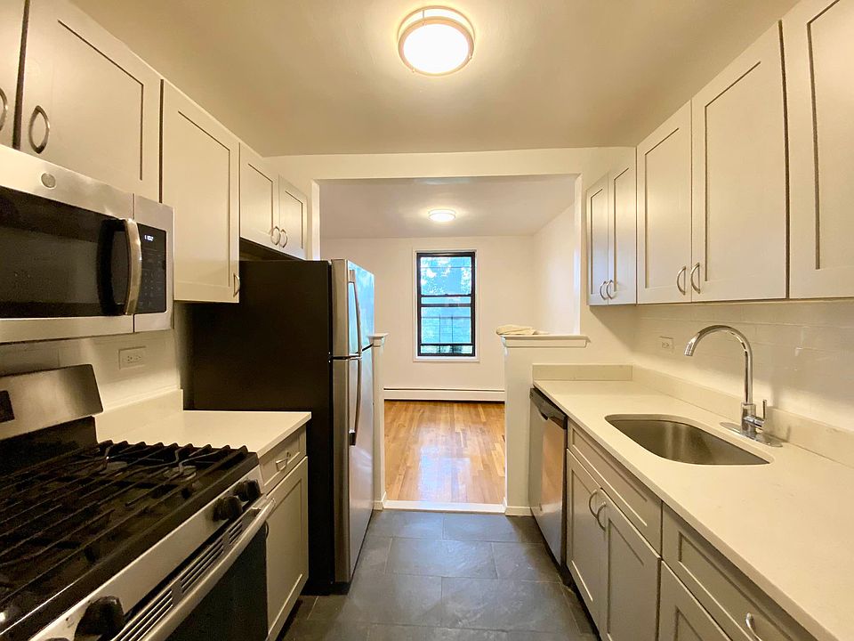 2nd image of 210 W 251st St APT 4C