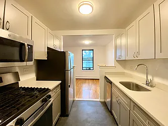 210 West 251st Street 4C image 2 of 4