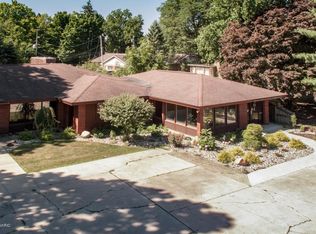 905 E Chicago Rd, Sturgis, MI 49091