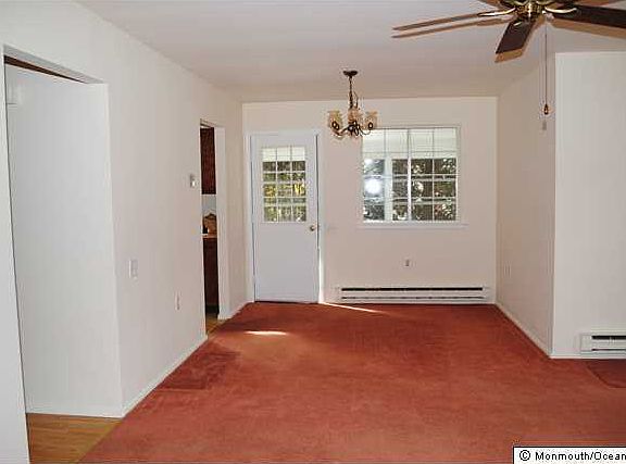 4th image of 13 Easton Drive #B