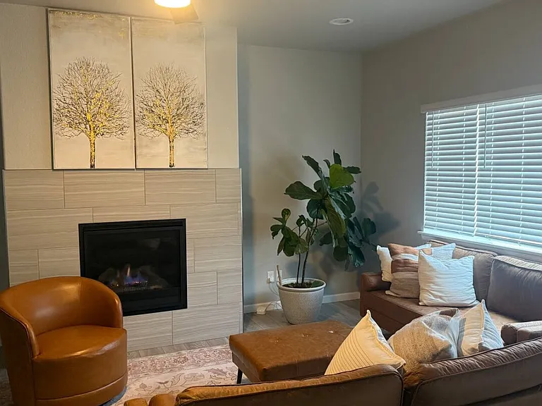1555 Gardenia Dr — Photo 6