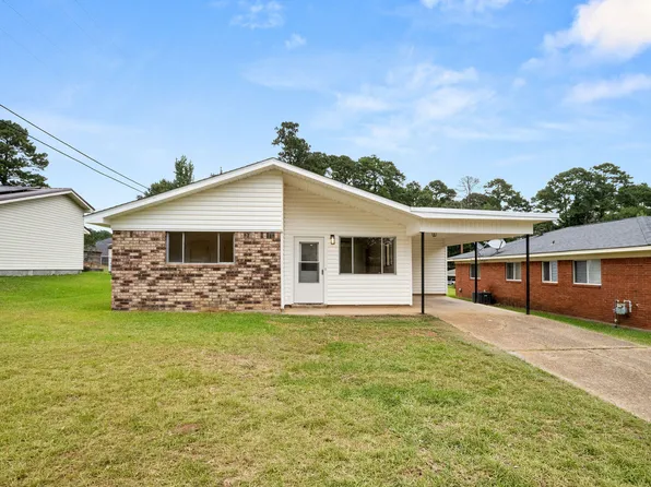 702 Stanton St, New Llano, LA 71461