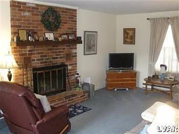 5th image of 4824 Douglas Ln