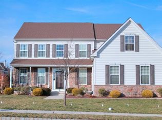 407 Hoffman Rd, Harleysville, PA 19438