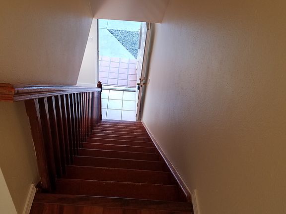 3rd image of 706 Fruit Ave NW