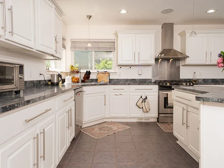 24625 Muirfield Dr — Photo 17