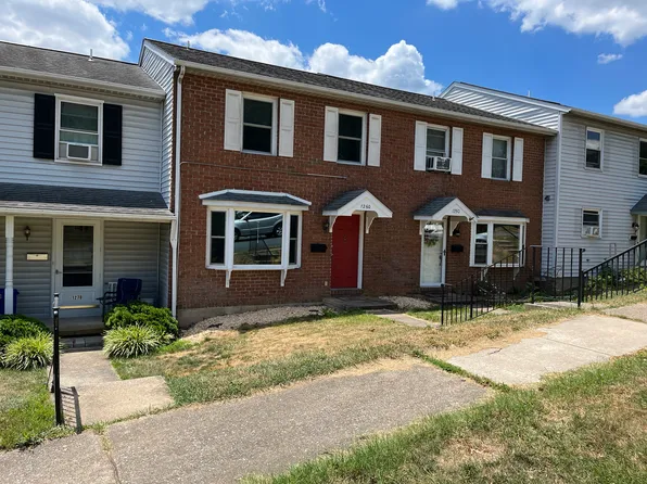 1260 S Mount Joy St, Elizabethtown, PA 17022
