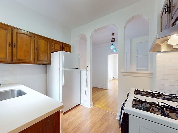 3rd image of 1200 Francisco St APT 1