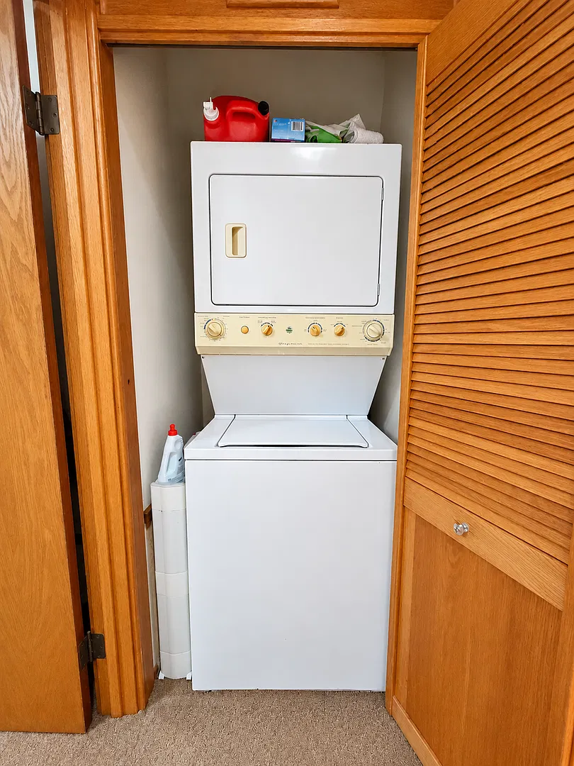 1BR/1BA with Hot Tub and Large Yard — Photo 4