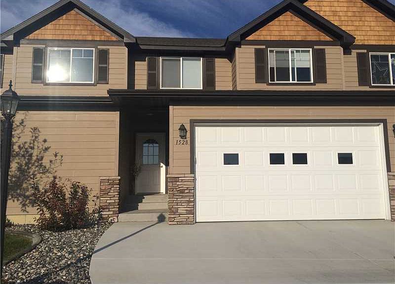 1st image of 1528 Chesapeake Ln