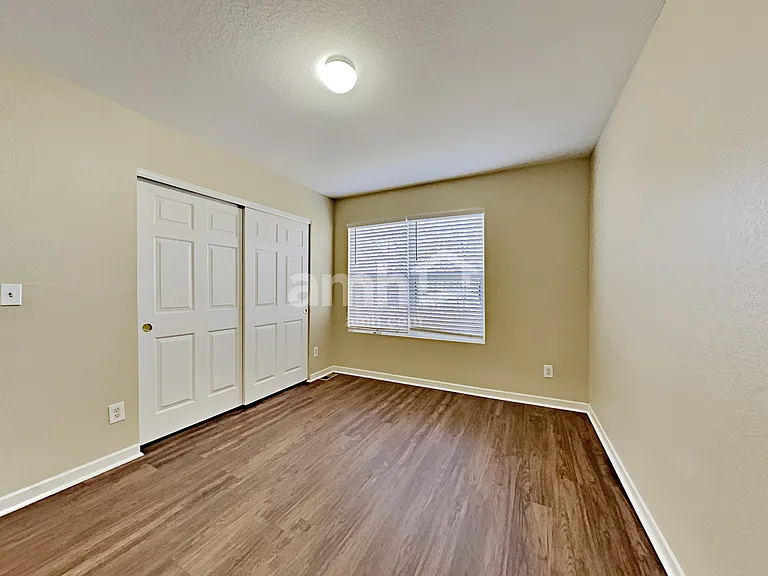 1638 S Buckley Way — Photo 10