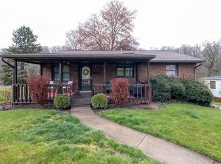 5040 Clifton Dr, Aliquippa, PA 15001