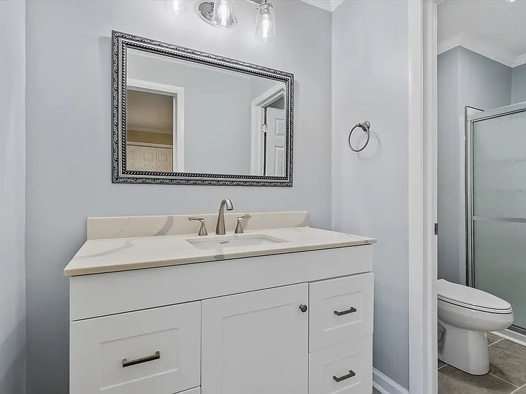 2938 E Saint Marks Rd — Photo 19
