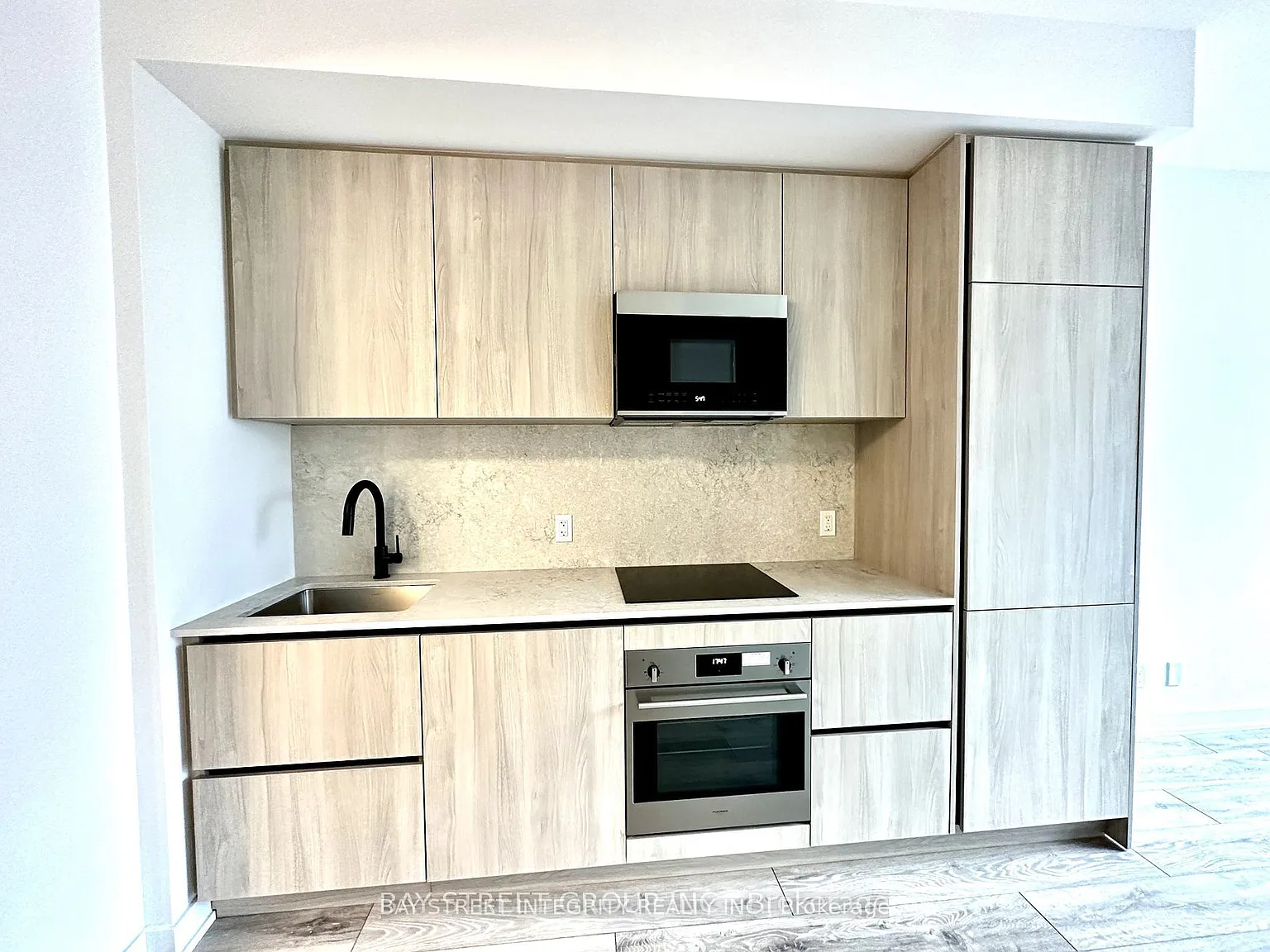 1 bed, $2,400 — Photo 4