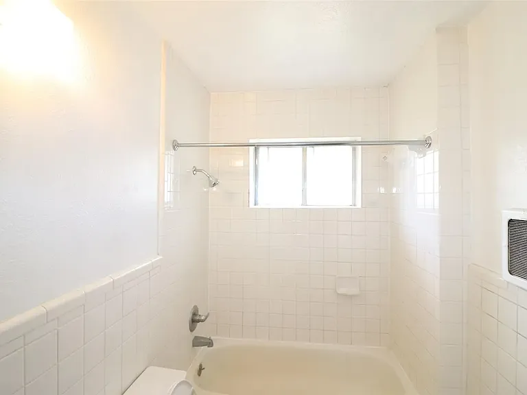 9107 Rustown Dr — Photo 17