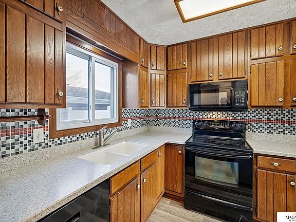 2nd image of 2617 Piccadilly Ct
