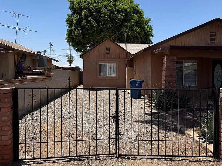 804 S Dora Ave — Photo 15