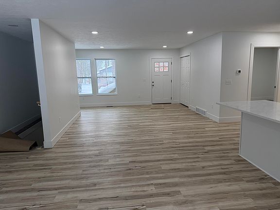 4th image of 3111 Golf Haven Dr